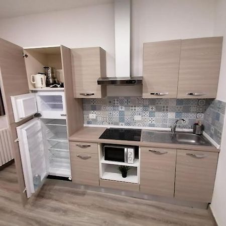 Indipendent Mini Apartment Pescara Centro Екстер'єр фото