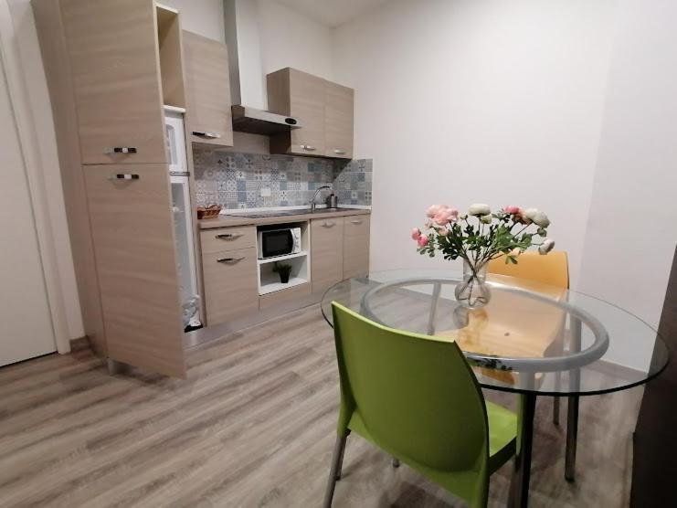 Indipendent Mini Apartment Pescara Centro Екстер'єр фото