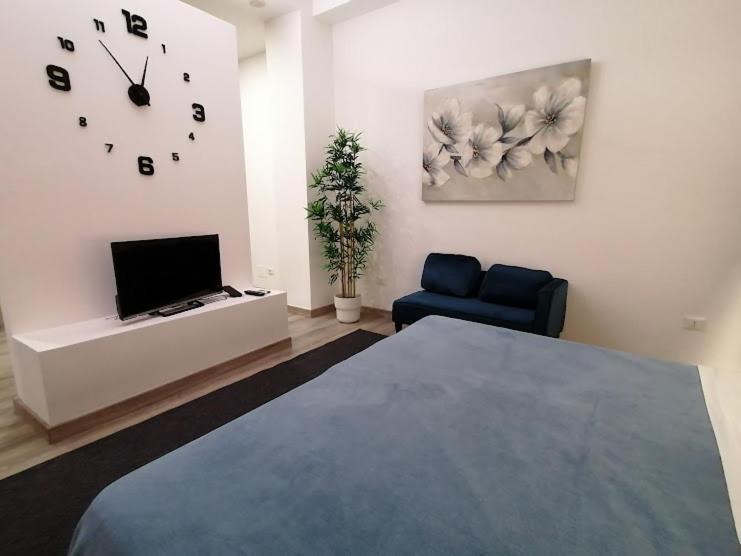Indipendent Mini Apartment Pescara Centro Екстер'єр фото